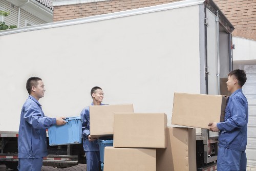 Commercial packing boxes and storage materials in Kingston upon Thames
